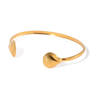 Small Scallop  Vintage Open Bangle